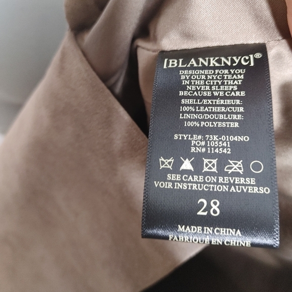 BLANK NYC Suede Mini Skirt Size 28 - Picture 10 of 13